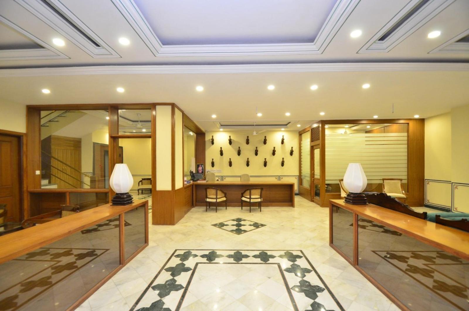 Hôtel Aaram Mahal By Pachar Group à Udaipur Extérieur photo